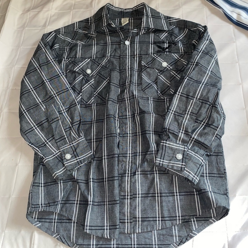 Button down - Picture 1 of 3